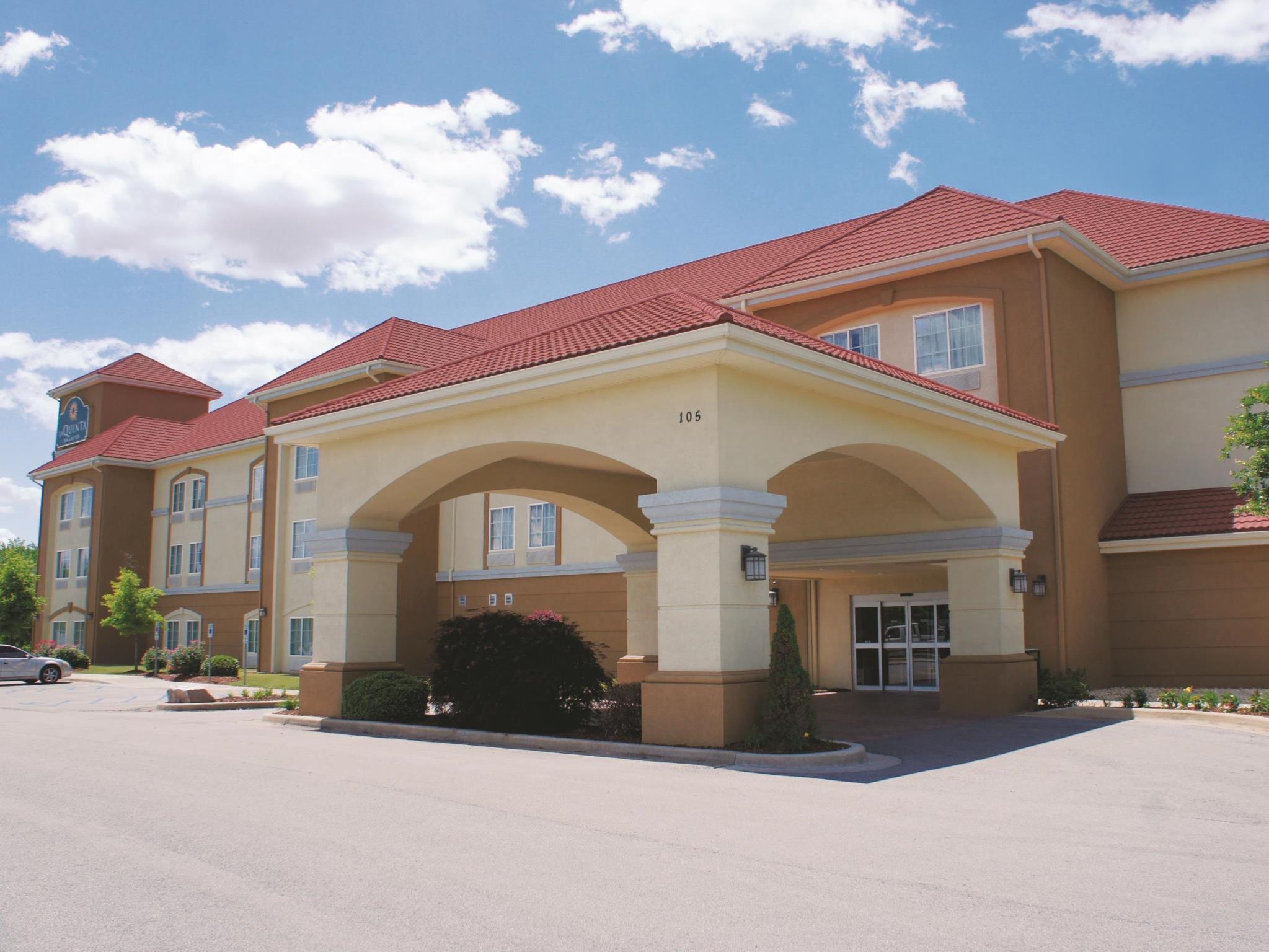 La Quinta By Wyndham Huntsville Airport Madison Exterior photo